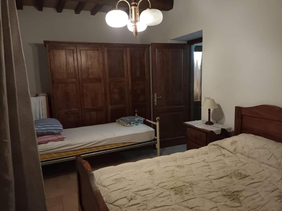 Villa Il Corniolo Morra Luaran gambar