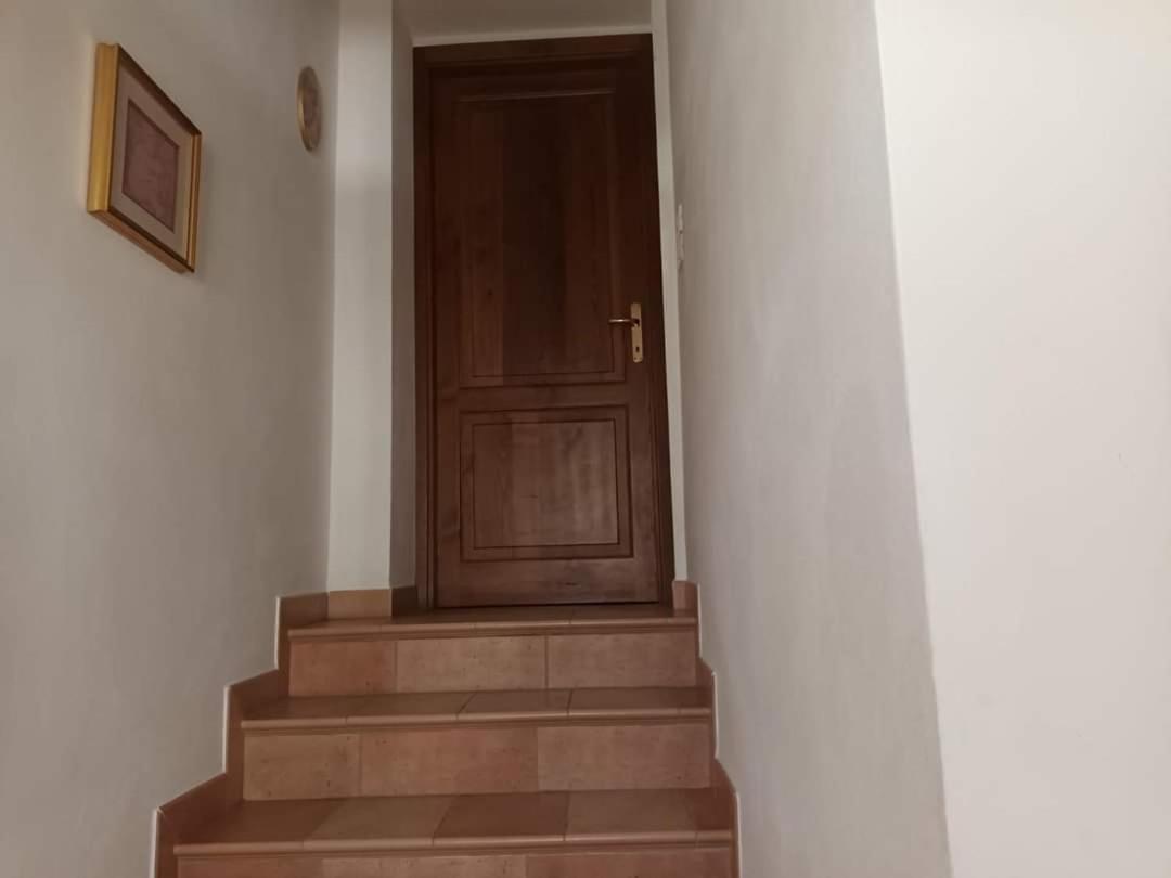 Villa Il Corniolo Morra Luaran gambar